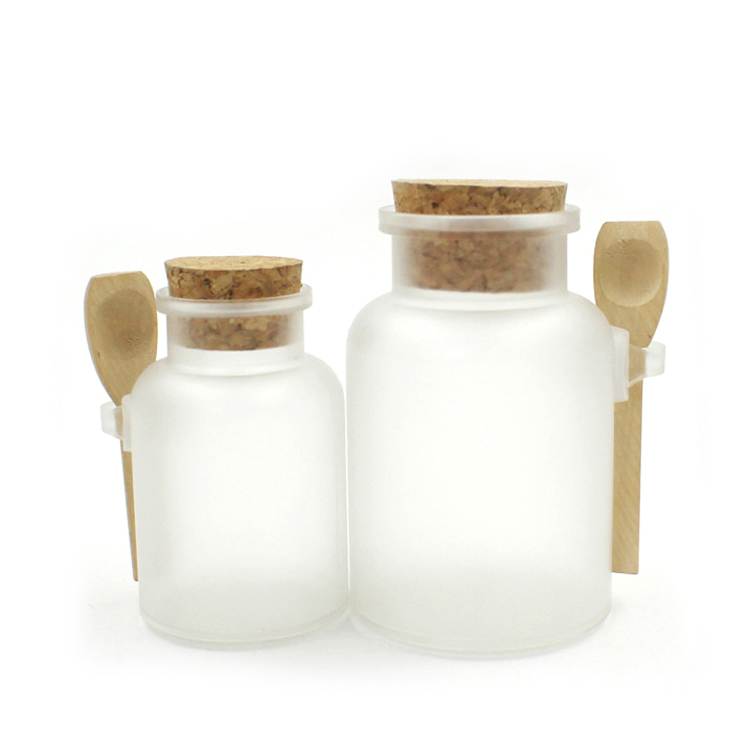 Matte Round ABS Bath Salt Bottle Powder Cream Bottle Goods Storage Jar With Wooden Spoon Bath Salt Cork Jars