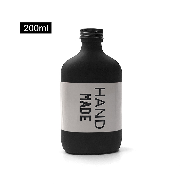Matte black bottle 200ml flat square glass flask cold brew bottle for whisky  coffee