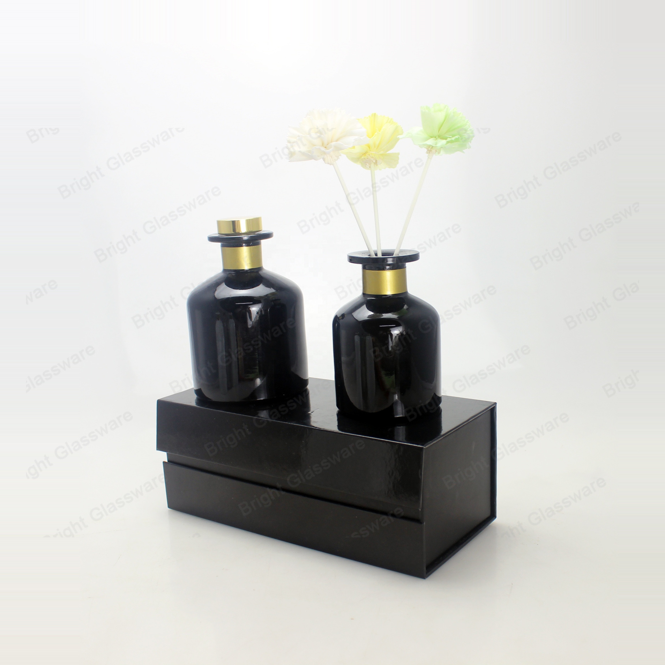 Matte shiny black reed diffuser glass bottle, reed diffuser with rattan sticks and packaging gift box