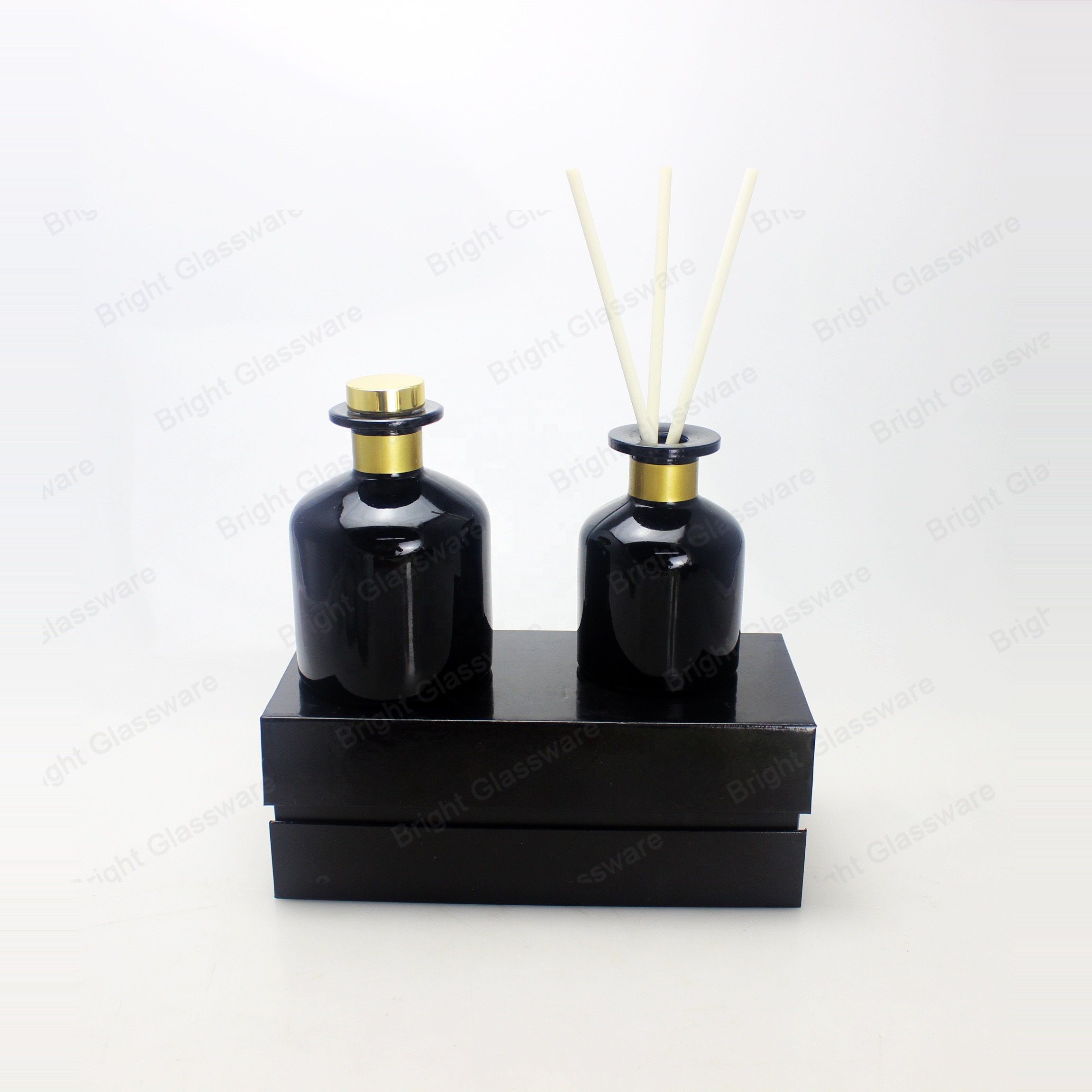 Matte shiny black reed diffuser glass bottle, reed diffuser with rattan sticks and packaging gift box