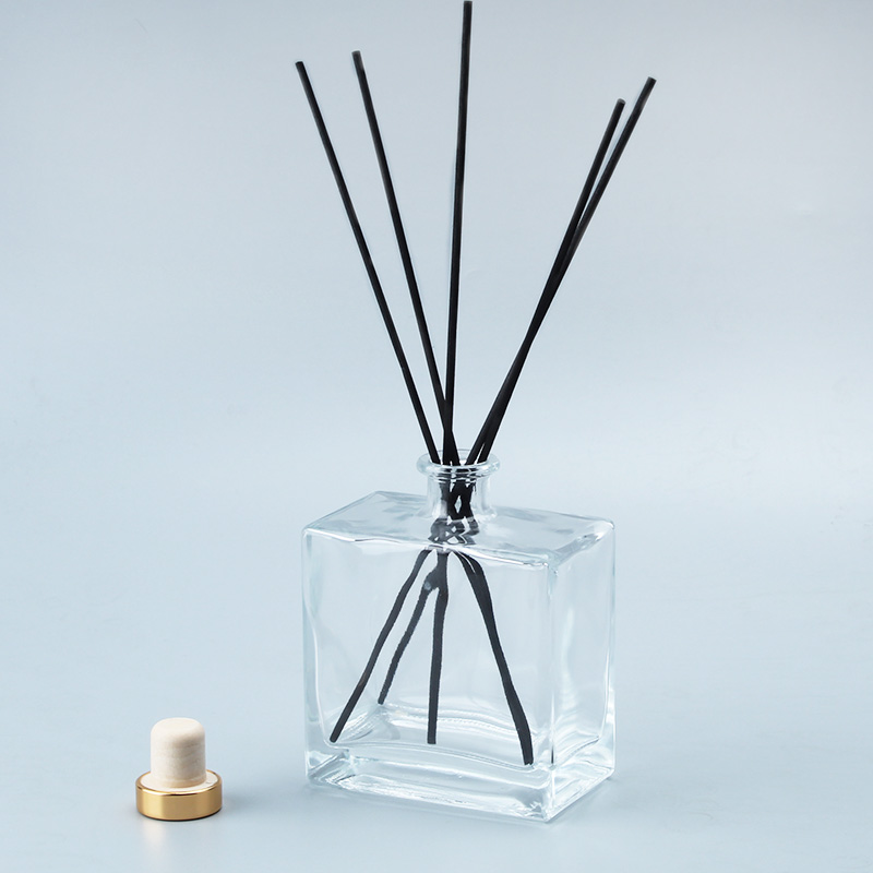 Mescente Wholesale Empty Reed Diffuser Glass Bottle Liquid Medicine