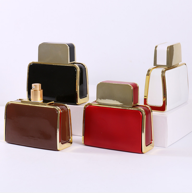 Middle Eastern style Free sample colorful New Exquisite luxury square perfume pump spary 100ml glass bottle for perfume liquid