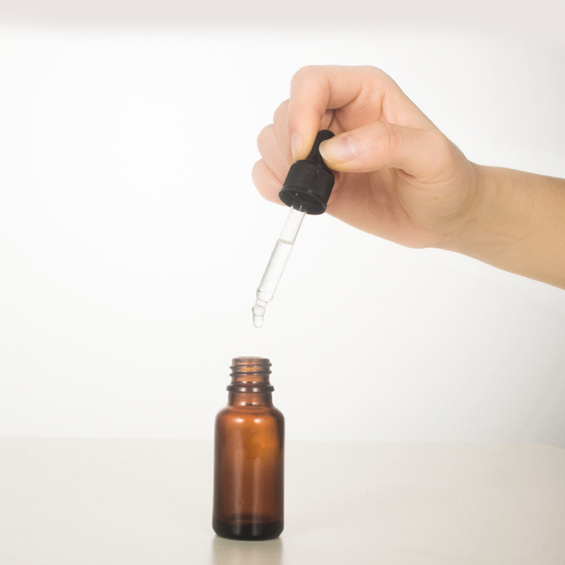 Migpack 2019 Luxury Empty Clear Round 10ml Mini cosmetic essential oil glass bottle with dropper