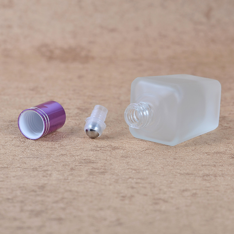 Mini Empty 12ml 15ml Frosted Roller Glass Bottles Roll on Bottle for Essential Oil Wholelsae