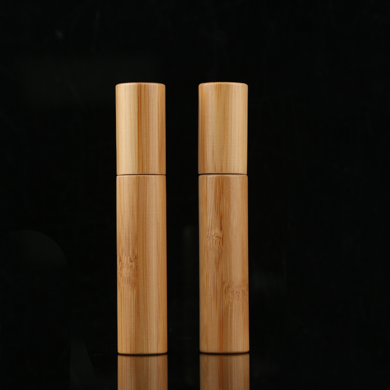 Mini Size 10ml Bamboo Cover Glass Tube Inner Perfume Bottle Cosmetic Packaging Spray Pump Bottle with Bamboo Cap