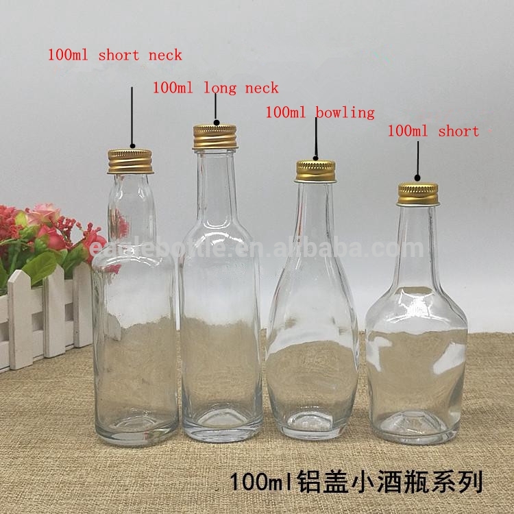 Mini Size 30ml 50ml 100ml round shape and square shape glass liquor Bottle in stock