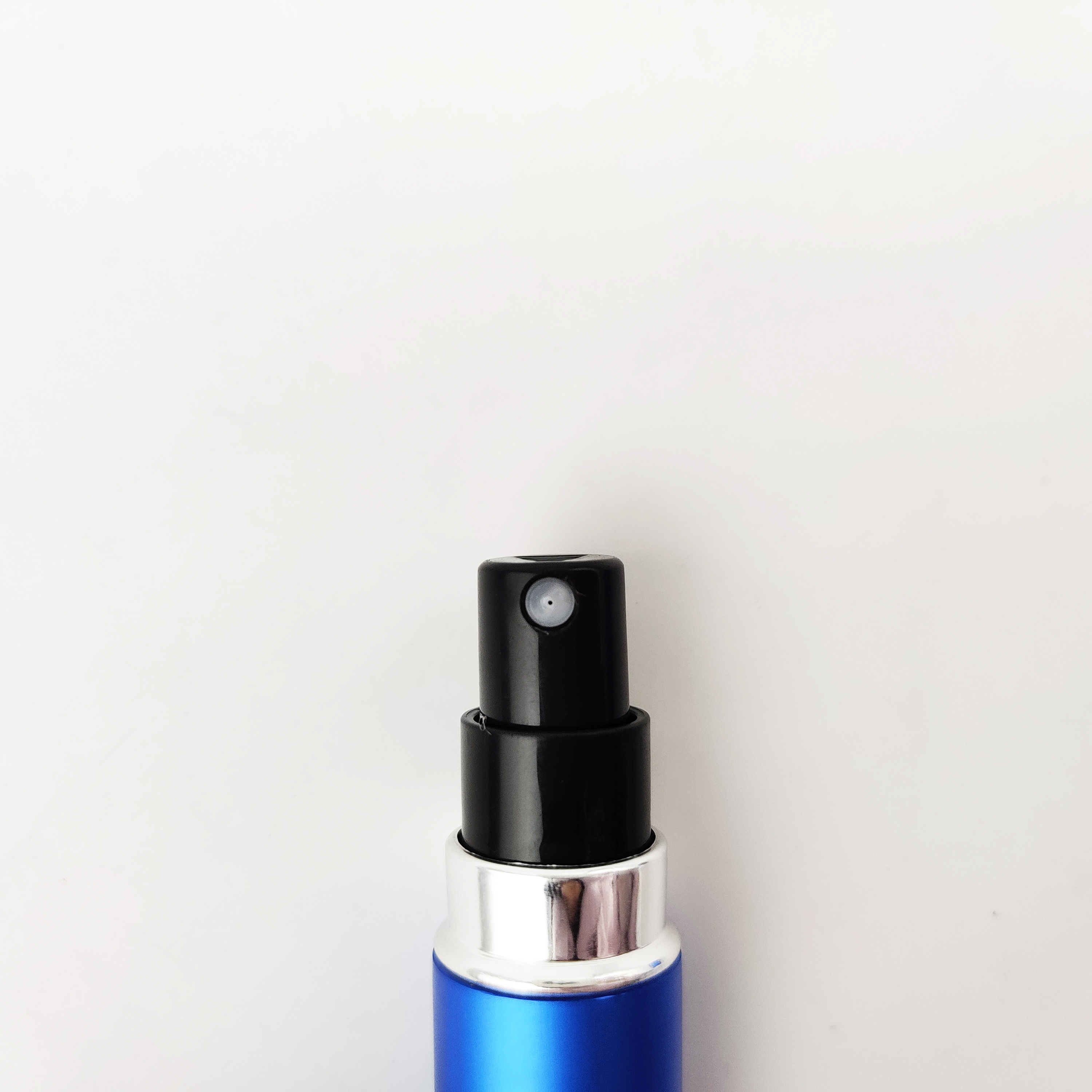 Mini portable 5ml colorful glass bottle empty perfume bottle