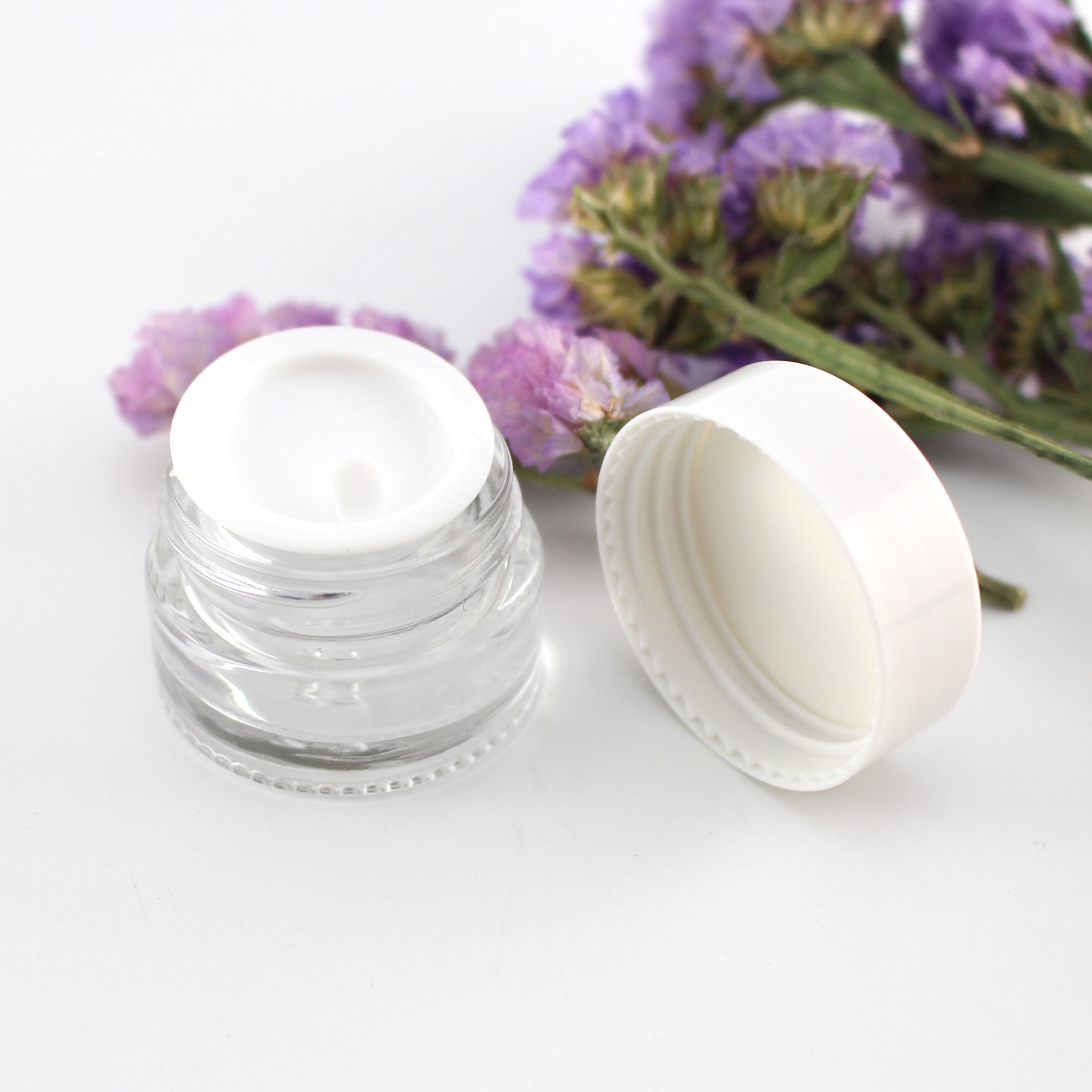 Mini size eye cream use 5ml cosmetic container glass jar empty cream jar wholesale 5g clear frosted glass jar with white lid