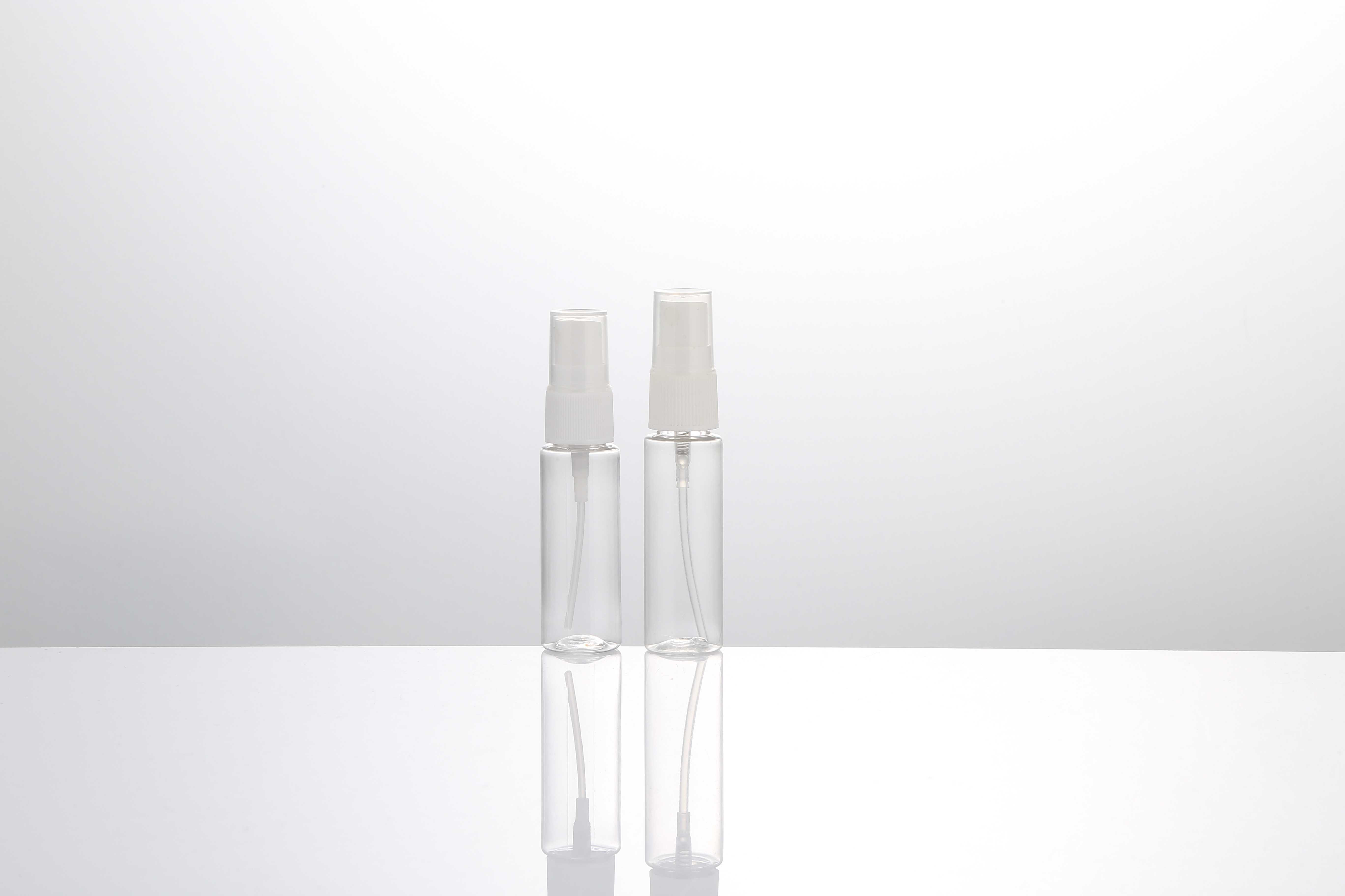 Mist Clear Spray Bottles with Pump Spray Cap BPA-Free Travel Containers For Essential Oils