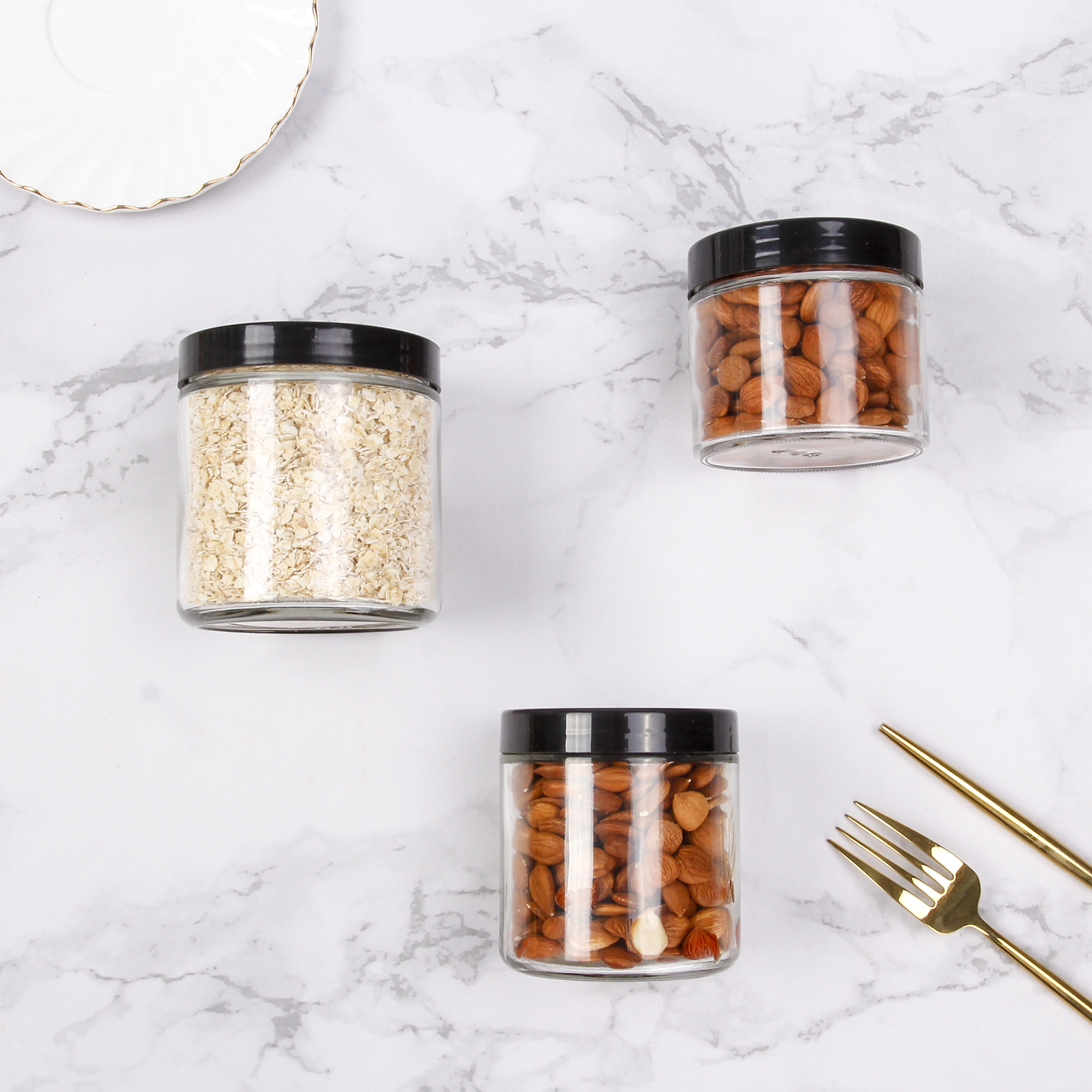 Mocale 250 ml Cylinder Glass Jar with Black Screw Lid Hot Filling Glass Sauce Jar