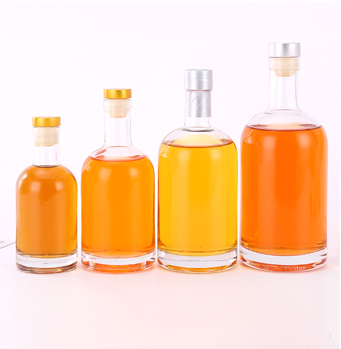 Mocale Cork Top 200 ml 375 ml 500 ml 750 ml Round Glass Bottles Empty Clear Frosted Glass Vodka Bottle for Whisky