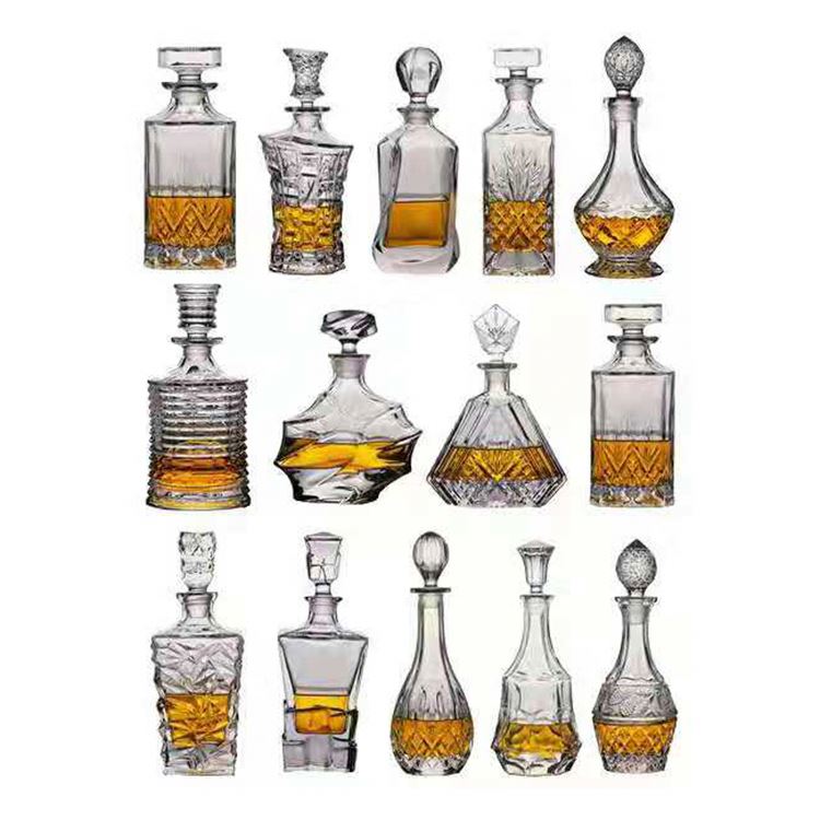 Modern Novel Design Factory Price Crystal Liquor Bottle
