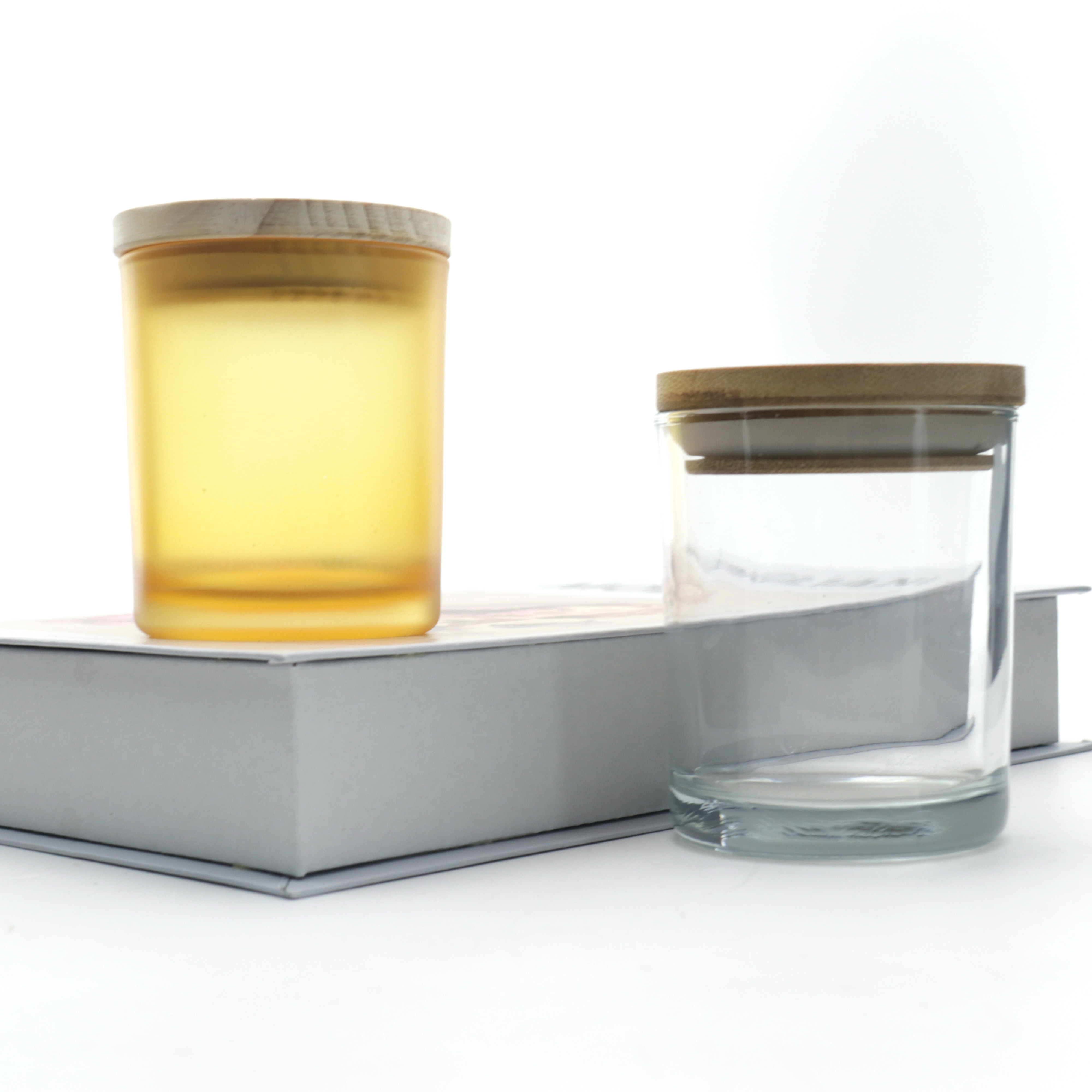 Modern unique clear empty round high quality glass candle jar with bamboo lid