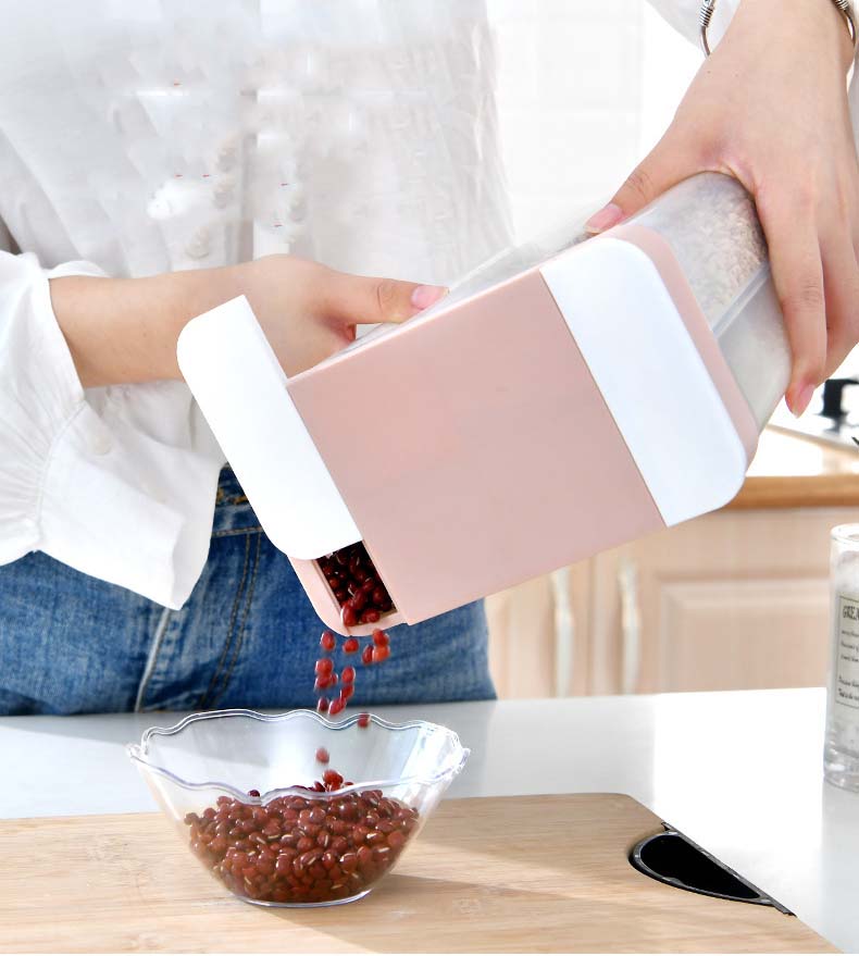 Multi Divided Spaces Cereal Containers 4 Parts Division Four Compartments Food Cereal Containers For Grains Dry Food Snacks