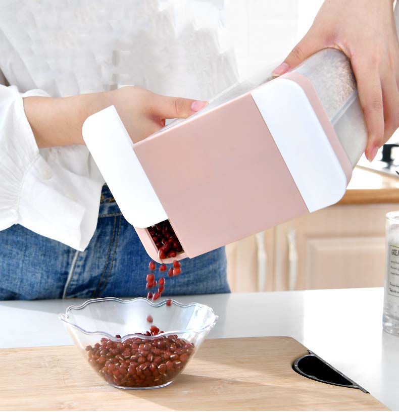 Multi Divided Spaces Cereal Containers With 4 Parts Division Four Compartment Food Cereal Containers For Grains Snacks Dry Food