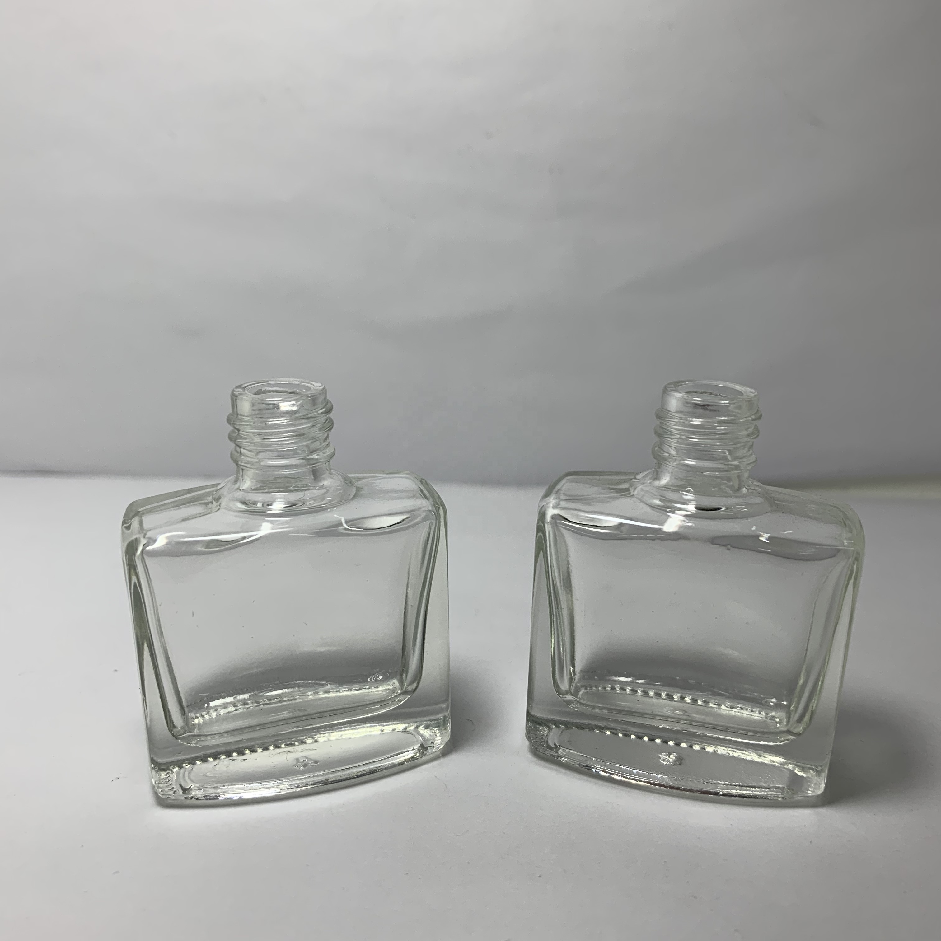 Nail brush gel polish bottle 15 ml square shape ss bottle container package