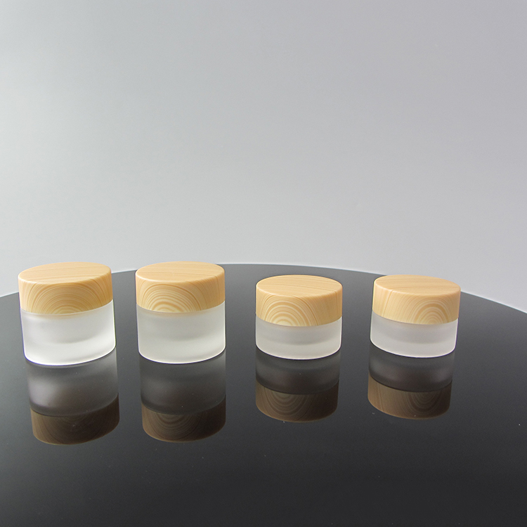 Natural Bamboo Lid Design 5g Mini Cosmetic Packaging Body Frosted Glass Cream Jar