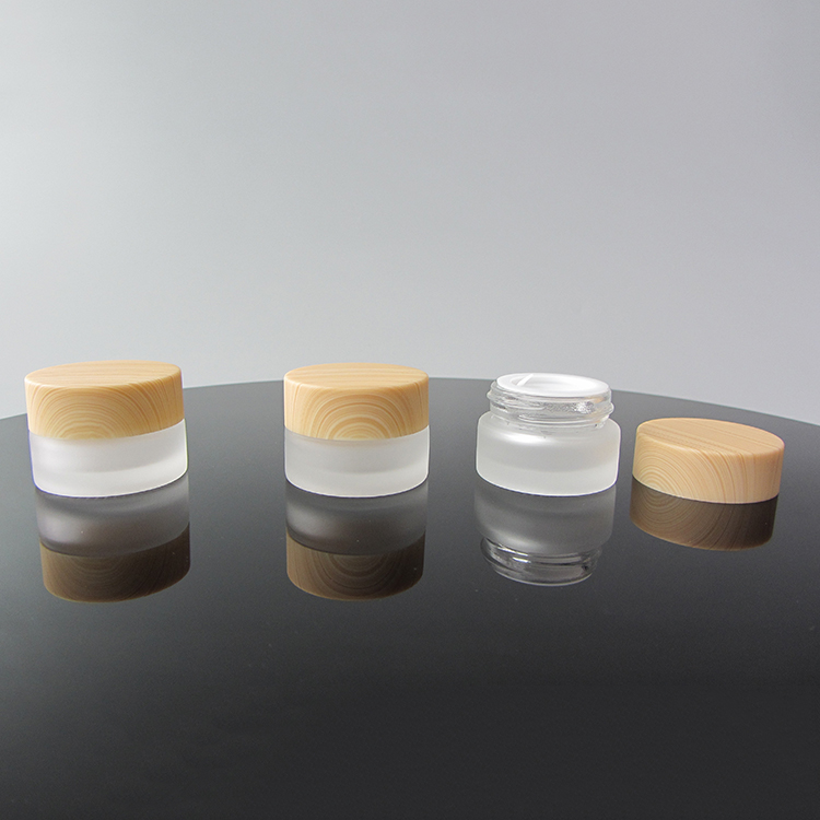 Natural Bamboo Lid Design 5g Mini Cosmetic Packaging Body Frosted Glass Cream Jar