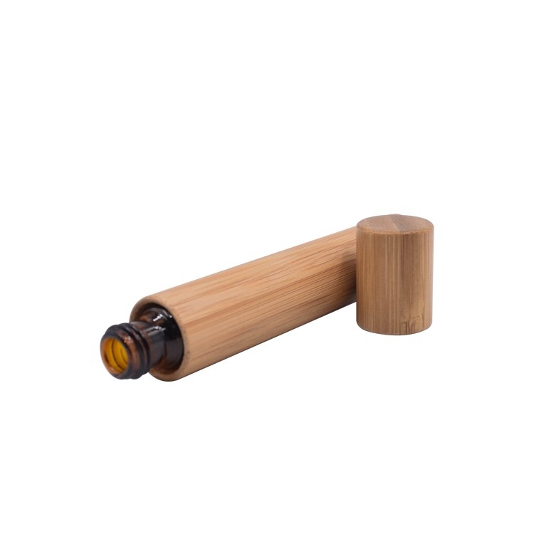 Natural cosmetic package 10ml 15ml round real bamboo roll on bottle in stock