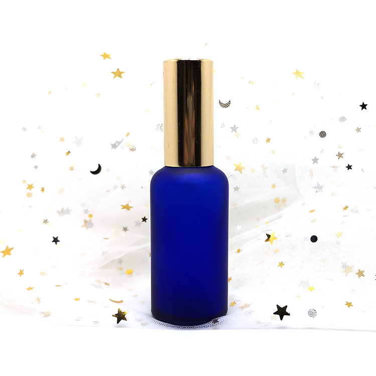 Natural glass blue frosted essential oil 50 ml glass spray bottle
