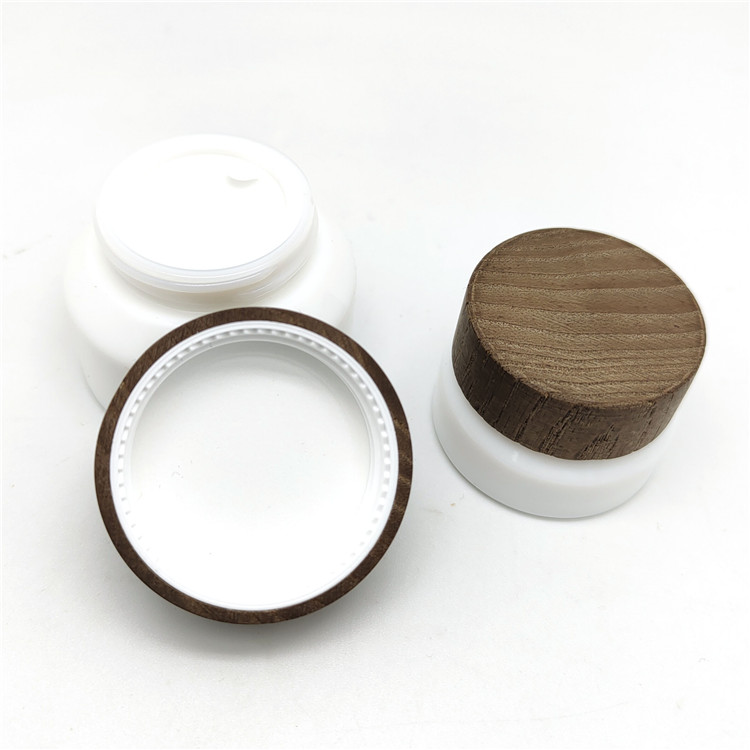 New Arrival 15g 50g ceramic whiteware eye cream jar with wooden cap cosmetic seprate packing
