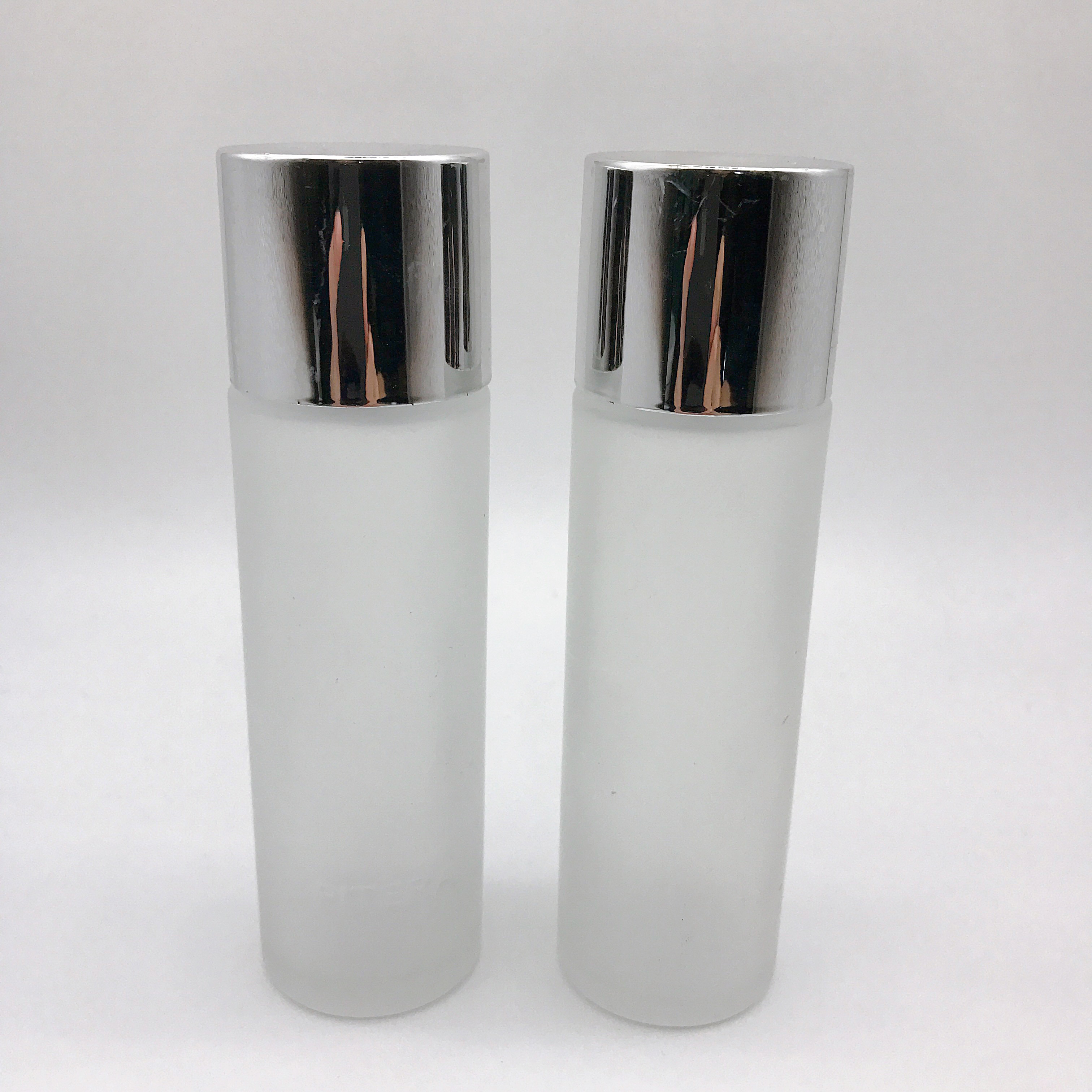 New Arrival Frosted Glass Bottle 75ml Toner Bottle Classic Cylinder Bottle with Electric Cap