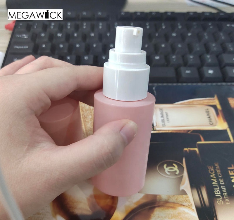 New Arrival Matt Pink Lotion Packaging Bottle,Straight Round Spray Glass Bottle Set 40ml 50ml 60ml 70ml 110ml