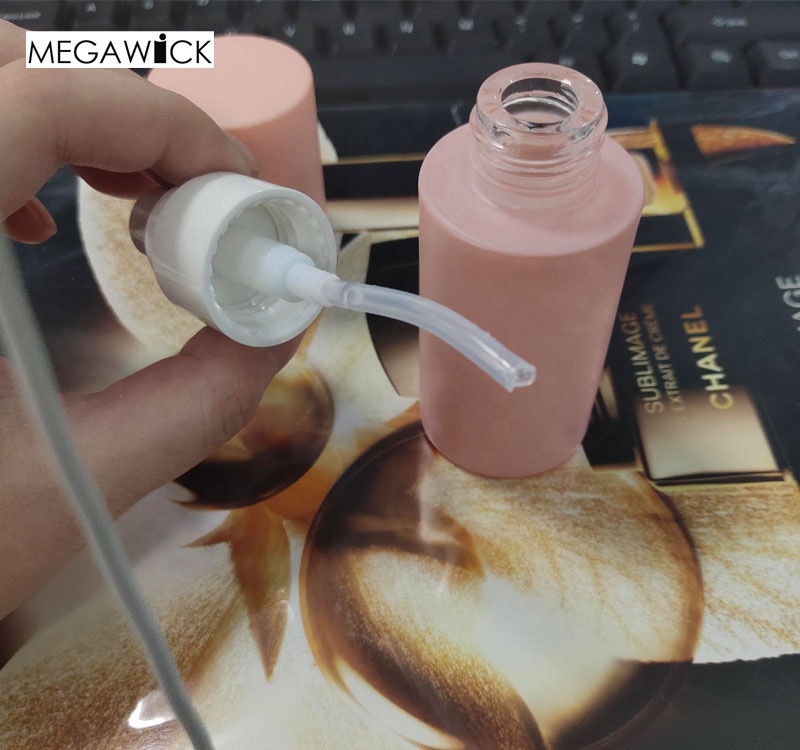 New Arrival Matt Pink Lotion Packaging Bottle,Straight Round Spray Glass Bottle Set 40ml 50ml 60ml 70ml 110ml