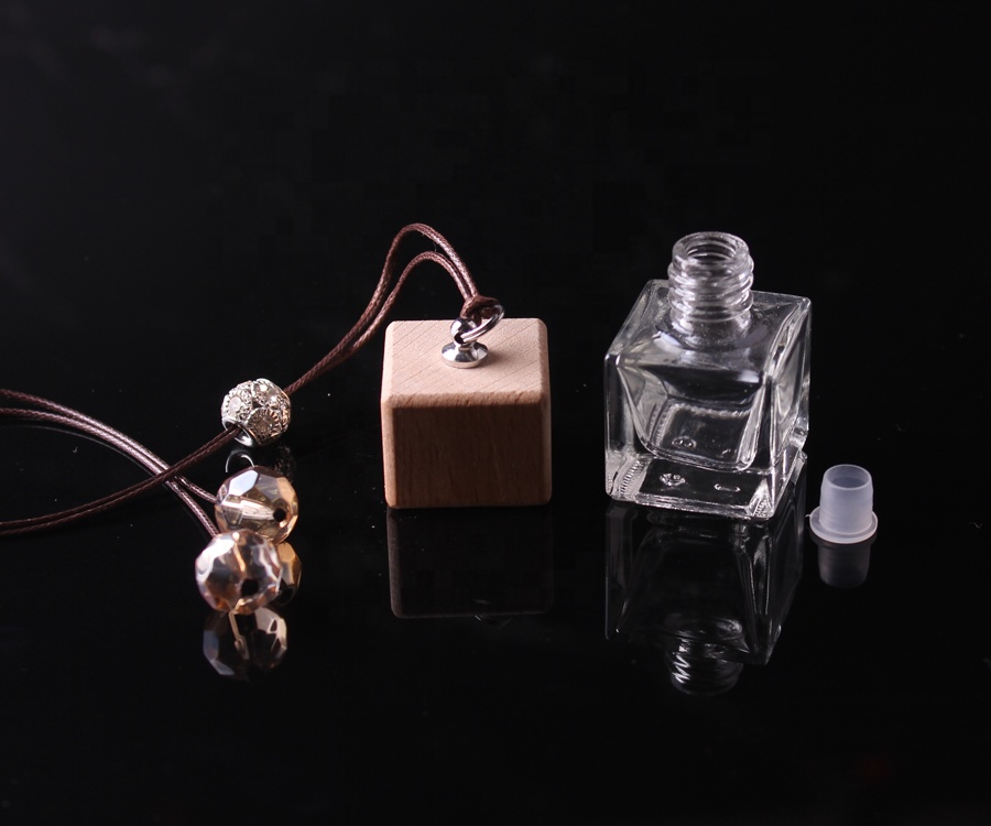 New Arrival Square Glass Bottle Wooden Lid With Luxury Clear Beads With Hook Aroma Diffuser Hanging Perfume bottles