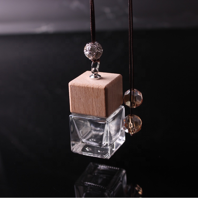 New Arrival Square Glass Bottle Wooden Lid With Luxury Clear Beads With Hook Aroma Diffuser Hanging Perfume bottles