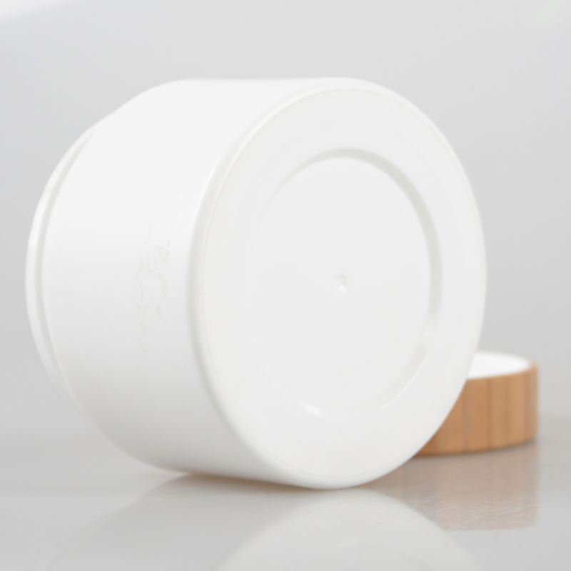 New Arrival With Wooden Cosmetic Plastic Glass Jar Lid And Spoon
