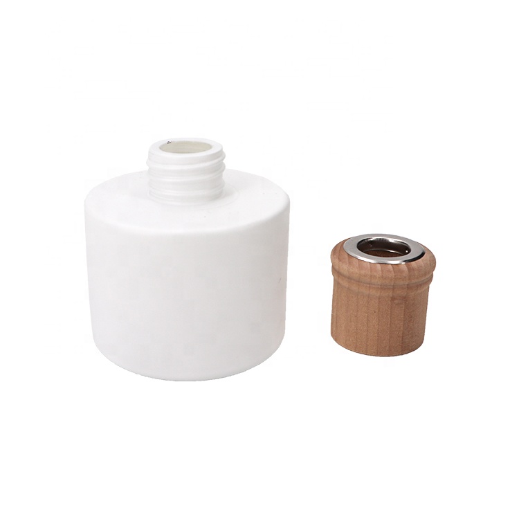 New Brand Glass Diffuser Bottle Round Shape Glass Bottle 130ml Oval Shape Class Bottle With Wooden Cap