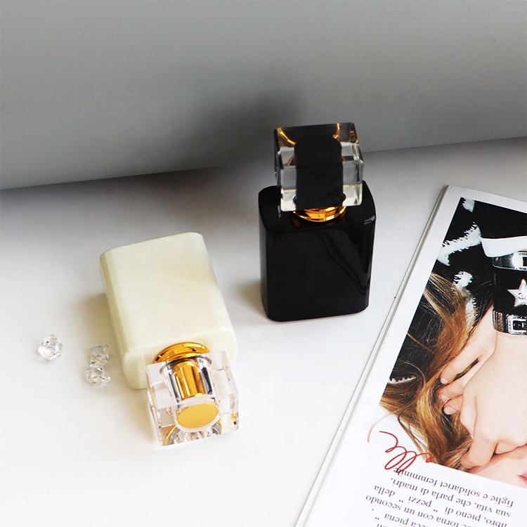 New Custom Refillable Spray Black /White Color Square Glass 50ml Perfume Bottle