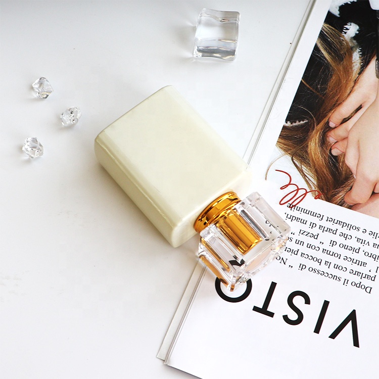 New Custom Refillable Spray Black /White Color Square Glass 50ml Perfume Bottle