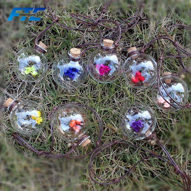 New Design Empty Hanging Bottle for Essential Oils Perfume Pendant Auto Ornament with Flower Air Freshener Car-styling