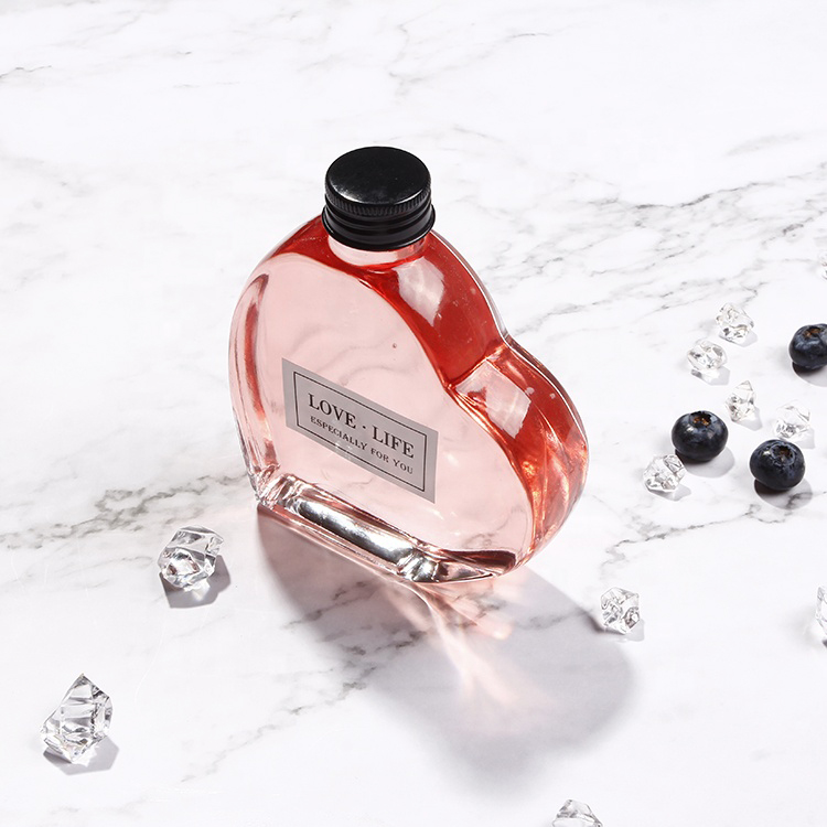 New Design Heart Shape Flat Glass Bottle For Gin Vodka Rum With Cork Top