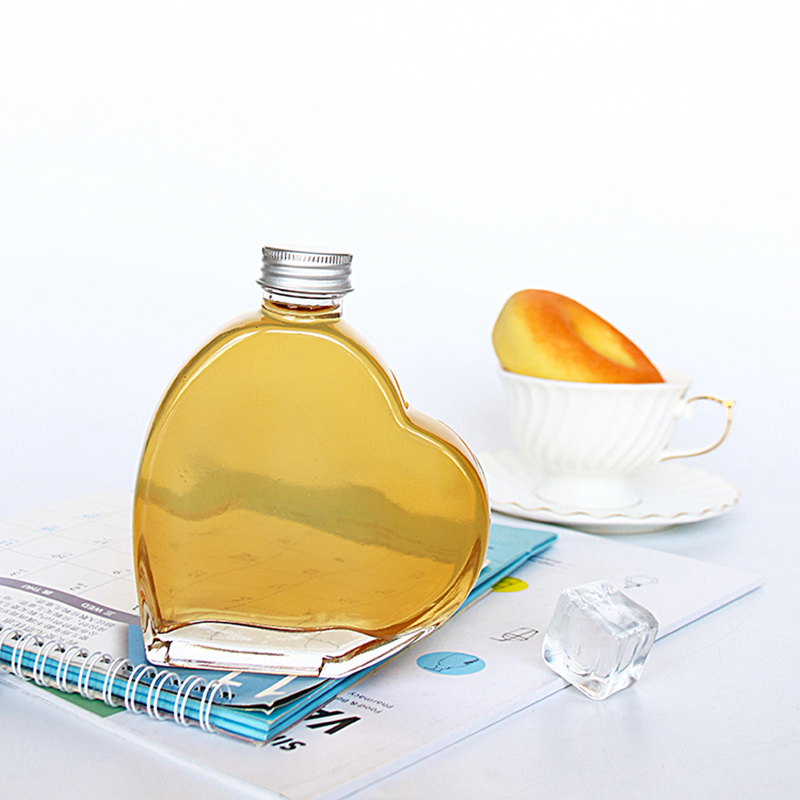 New Design Heart Shape Flat Glass Bottle For Gin Vodka Rum With Cork Top