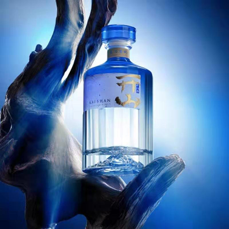 New Design Luxury 500ml Empty Vodka Bottle with Glass Cap