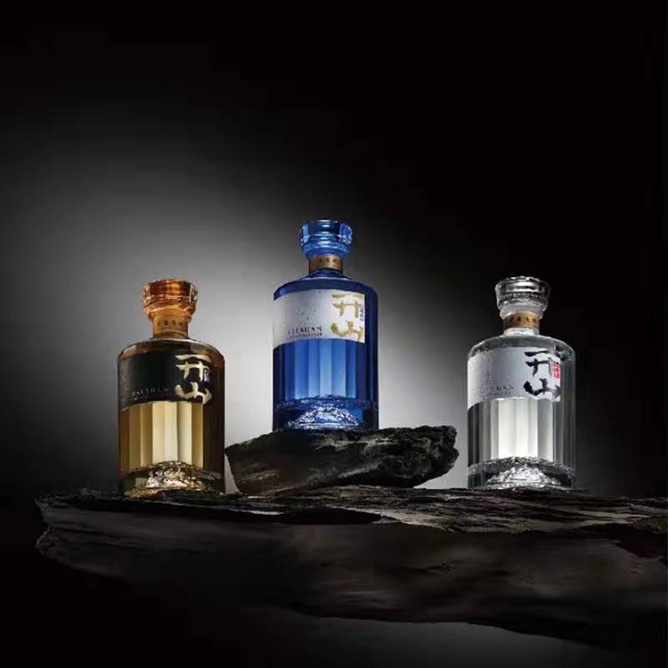 New Design Luxury 500ml Empty Vodka Bottle with Glass Cap