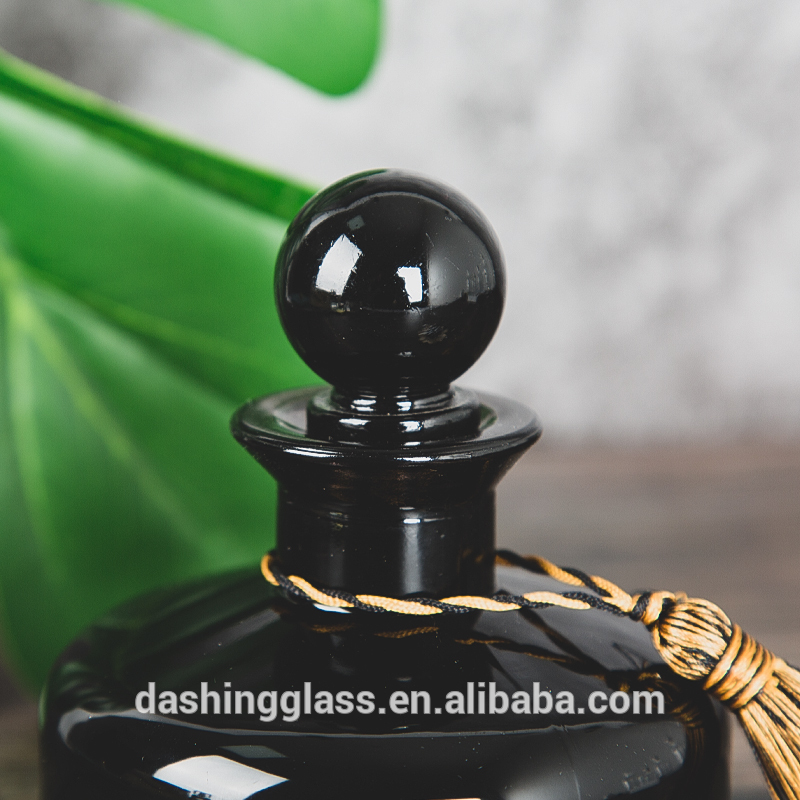 New Design Luxury Round Reed Diffuser Glass Bottle Black 200ml with Reed Diffuser Cap
