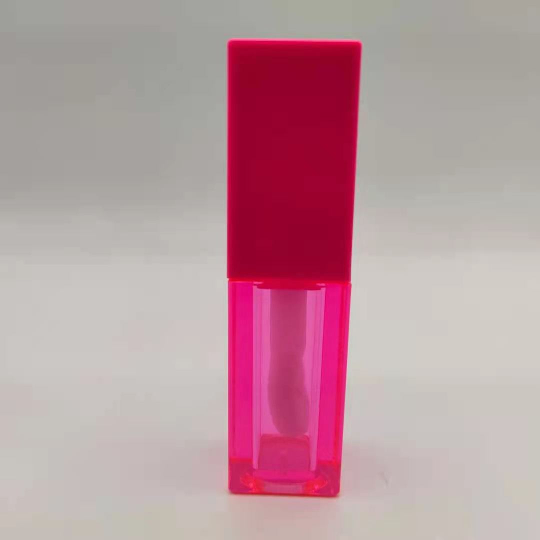 New Design Makeup Pink Empty 4.5ml Lip Gloss Tube