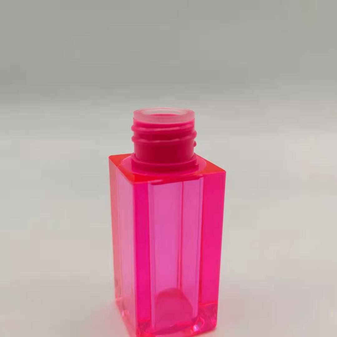 New Design Makeup Pink Empty 4.5ml Lip Gloss Tube