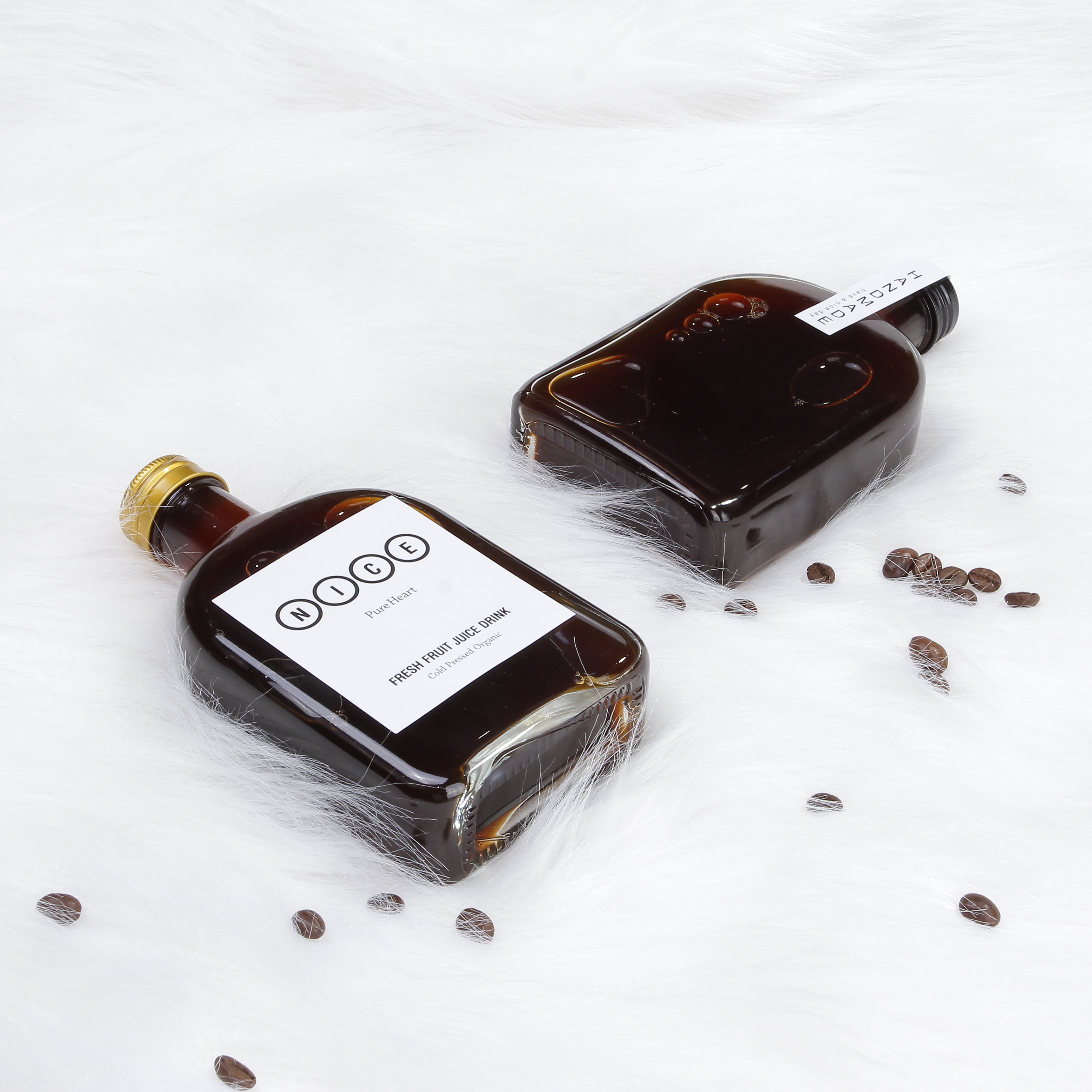 New Design Popular 300ml Flat Ice Tea Glass Bottle Coffee Glass Flask