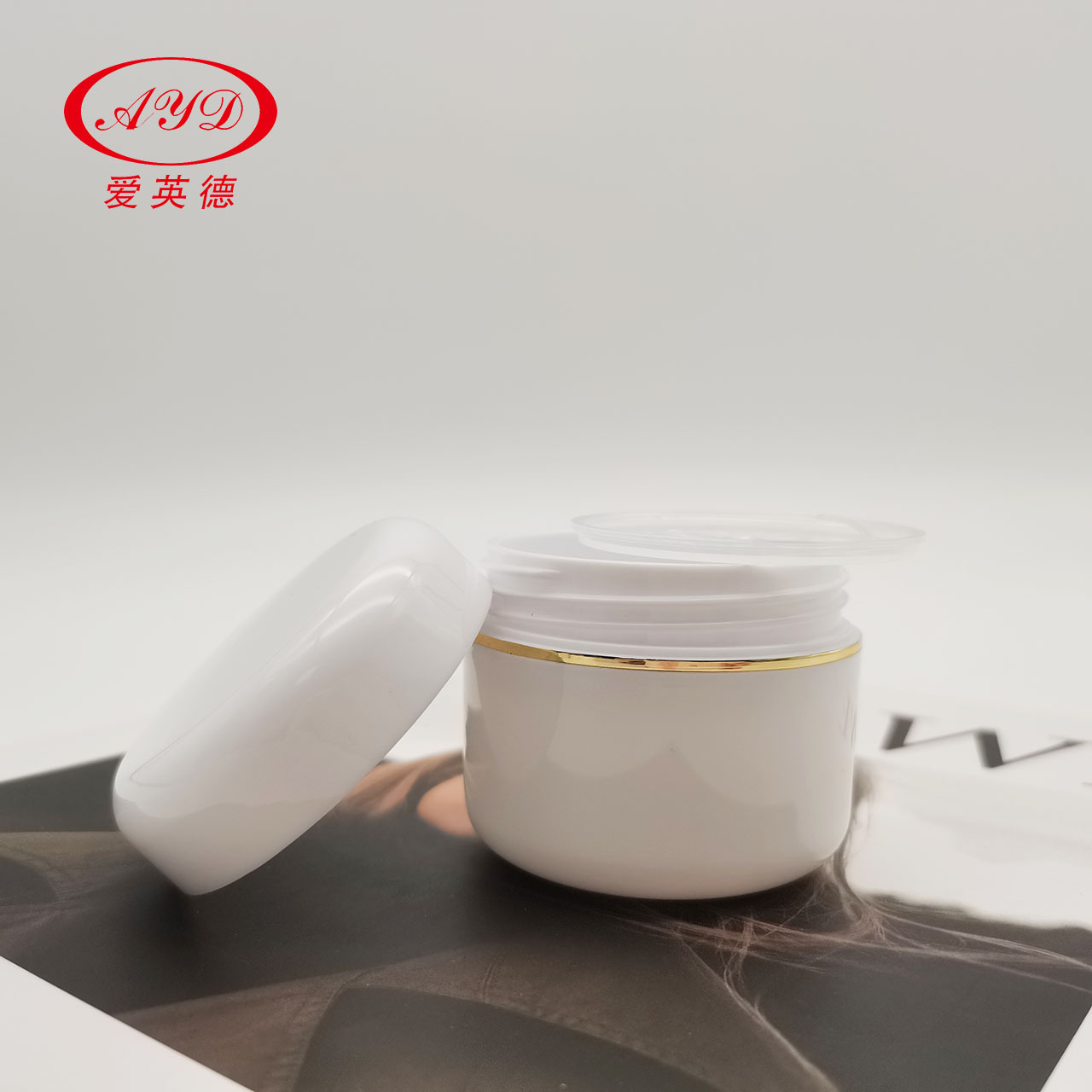 New Design White Cosmetic Jar With Golden String Series 0.5oz 1oz 3oz 6oz Moisturizer Container Double Fold Layers