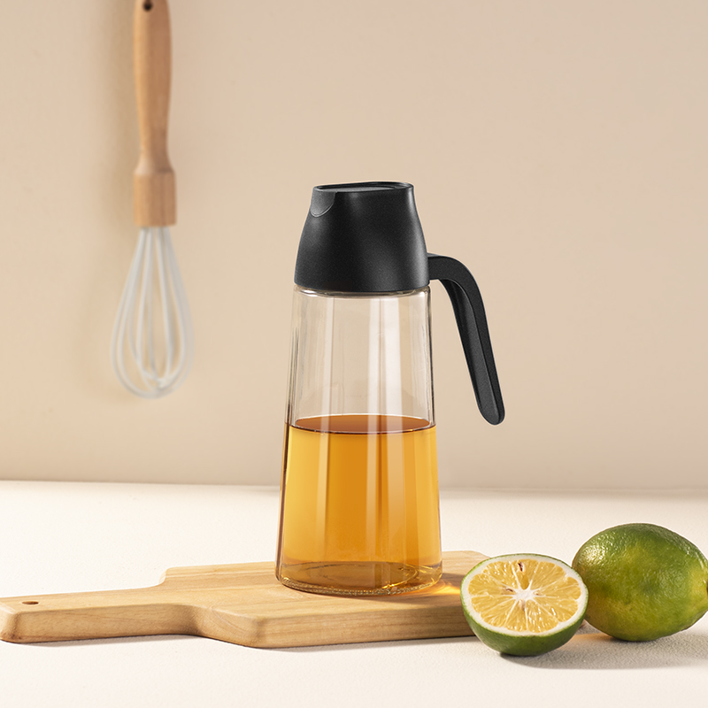 New Designed Cruet Oil Bottle Automatic Opening Lid Kitchen Cooking Food Glass Olive Bottles Can 3067