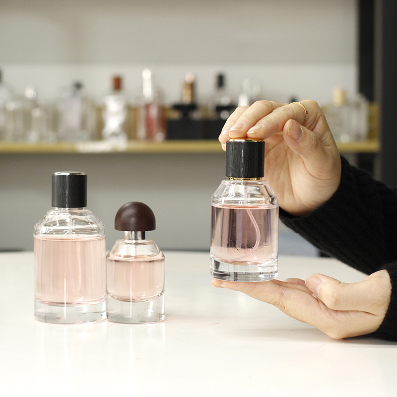 New Product Clear Round 30ml Empty Glass Perfume Bottle with Sprayer