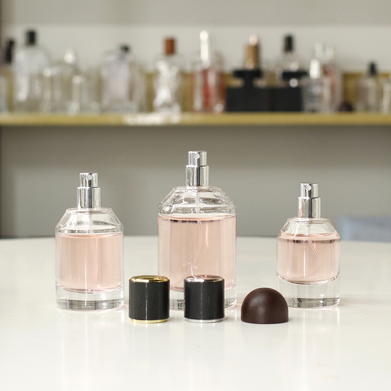 New Product Clear Round 30ml Empty Glass Perfume Bottle with Sprayer