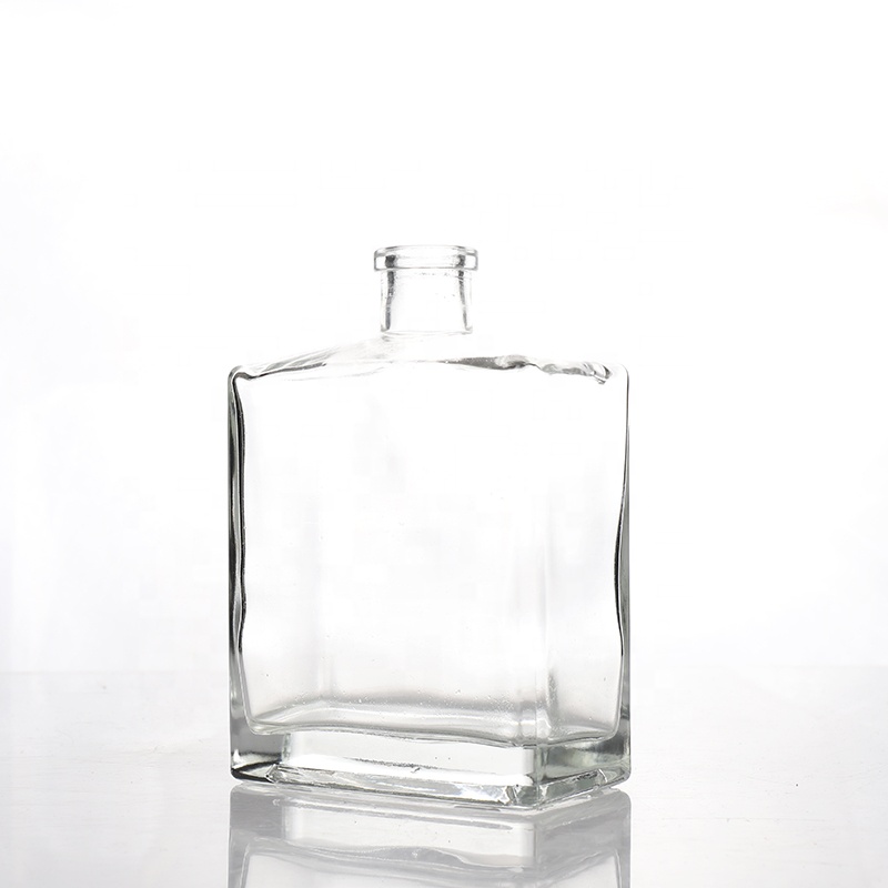 New Style Flat Square 500ml Large Capacity Aroma Reed Diffuser Glass Bottle With Glass Stopper