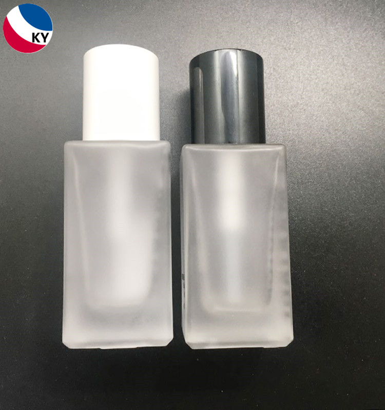 New design 30ml 1oz frosted white empty square shaped serum glass bottle