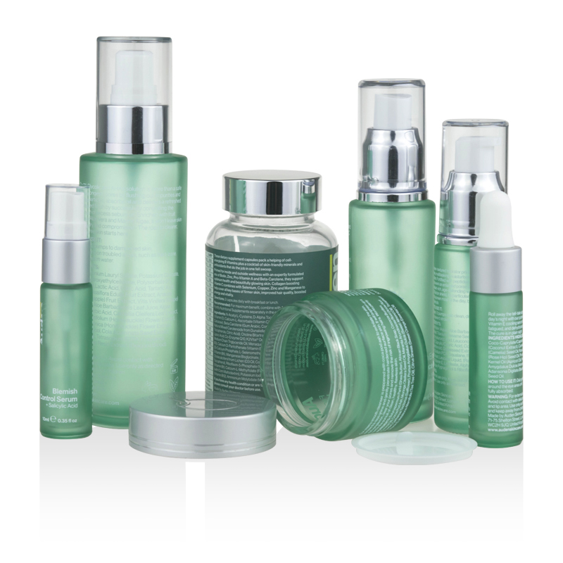 New design factory design 30ml 50ml 100ml skin care cosmetic glass packaging in matte green set bottles